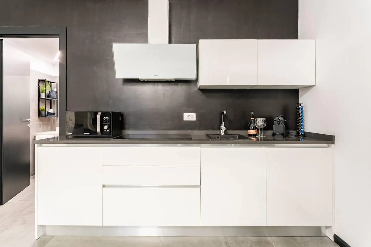 Diaz Novantuno - Luxury Apartments Como City Center İtalya