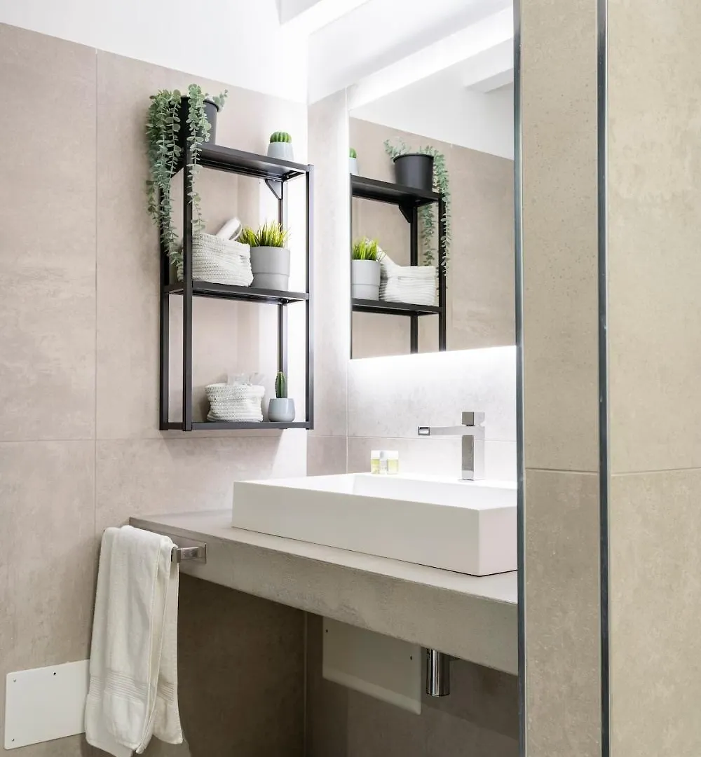 Diaz Novantuno - Luxury Apartments Como City Center Olaszország